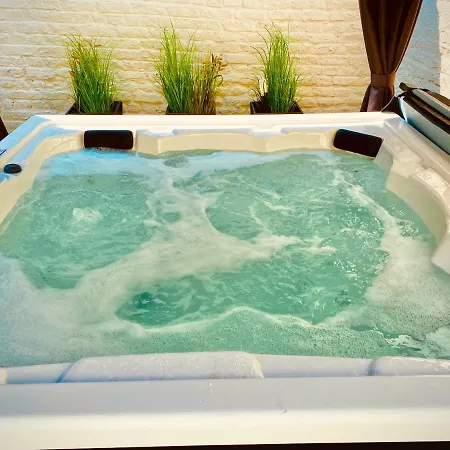 Дом отдыха Jacuzzi 126 *